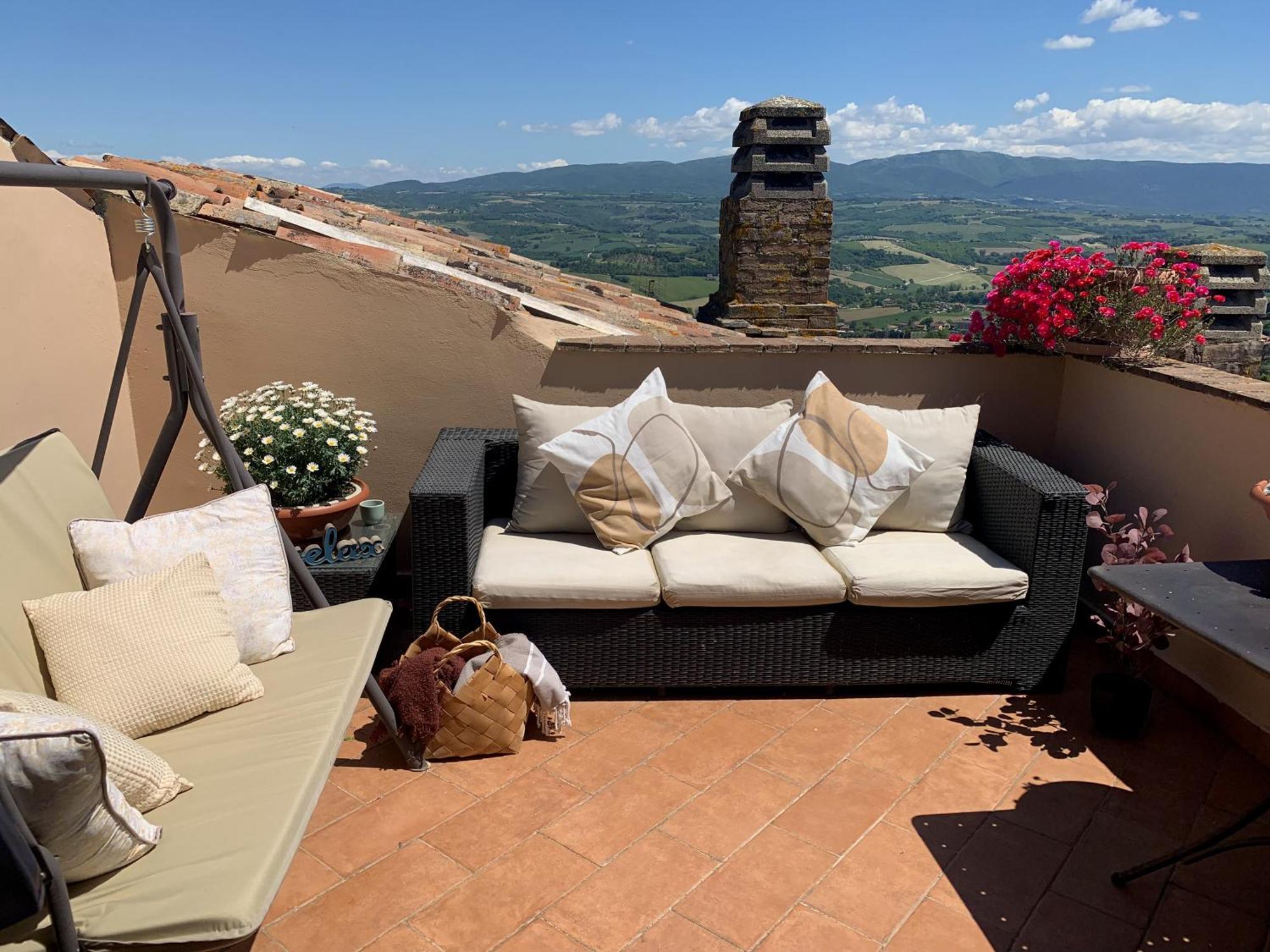 La Terrazza Sul Verde, Vista Mozzafiato In Pieno Centro Daire Todi Dış mekan fotoğraf